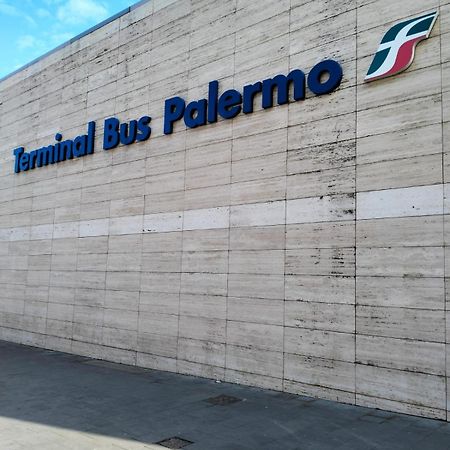 Stazione Di Palermo Affitti Apartment Exterior foto